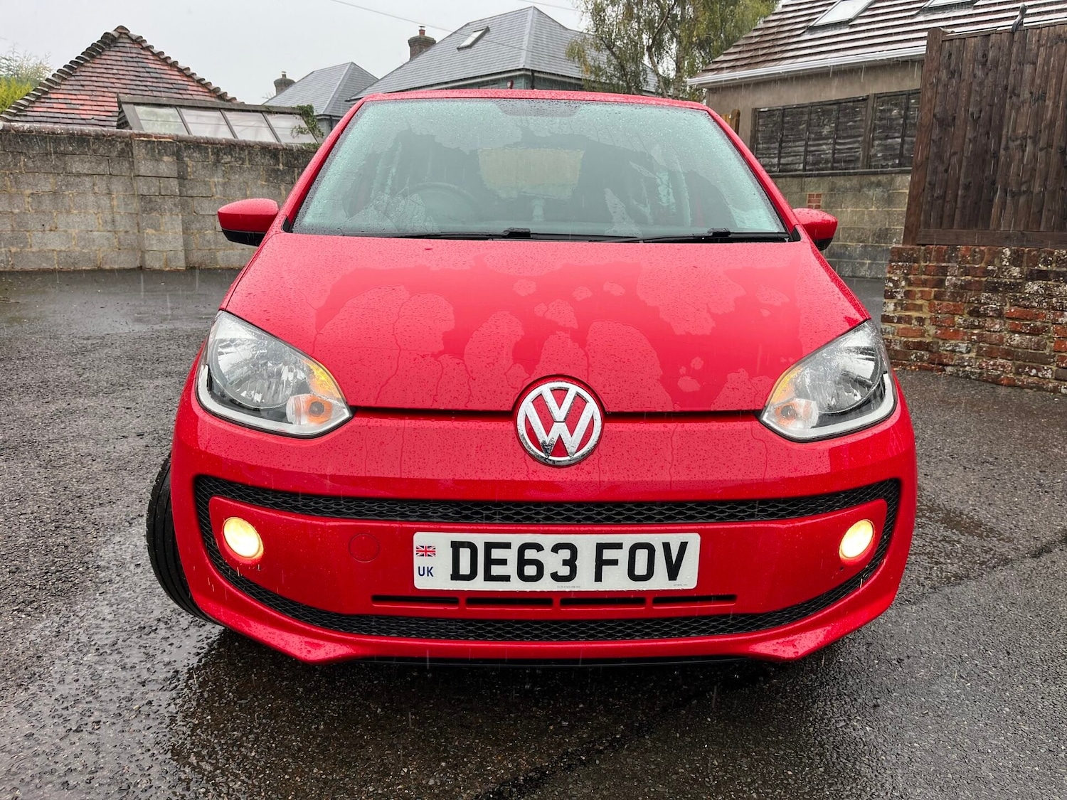 Used Volkswagen up! 2013 for sale - 76551722: Photo 2