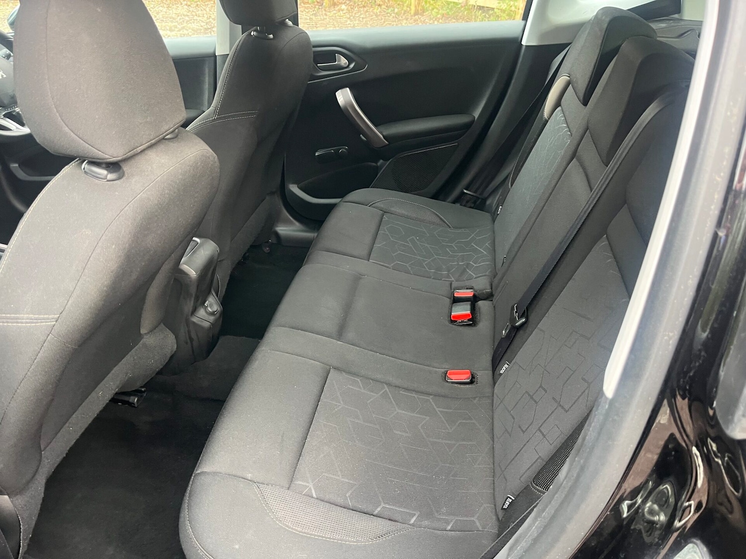 Used Peugeot 2008 2015 for sale - 77546284: Photo 12