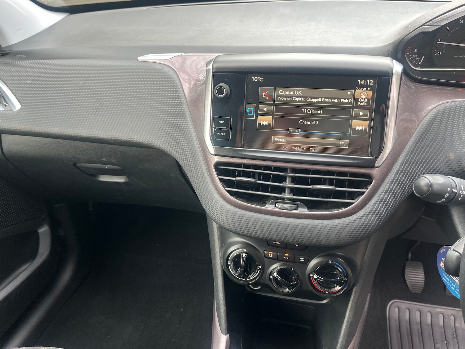 Used Peugeot 2008 2015 for sale - 77546284: Photo 15