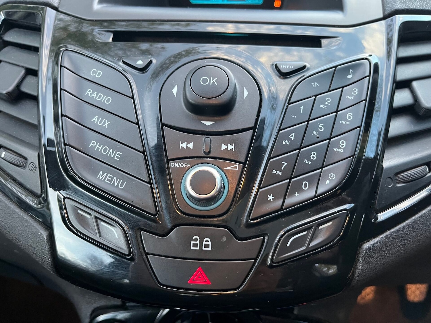 Used Ford Fiesta 2013 for sale - 76558412: Photo 16