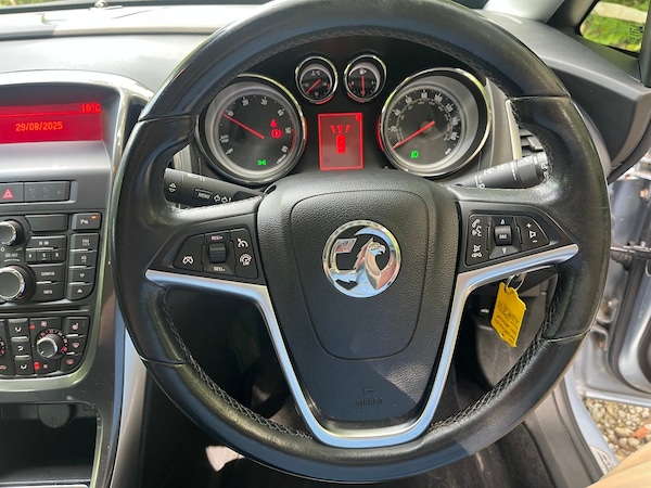 Used Vauxhall Astra 2014 for sale - 75730259: Photo 11