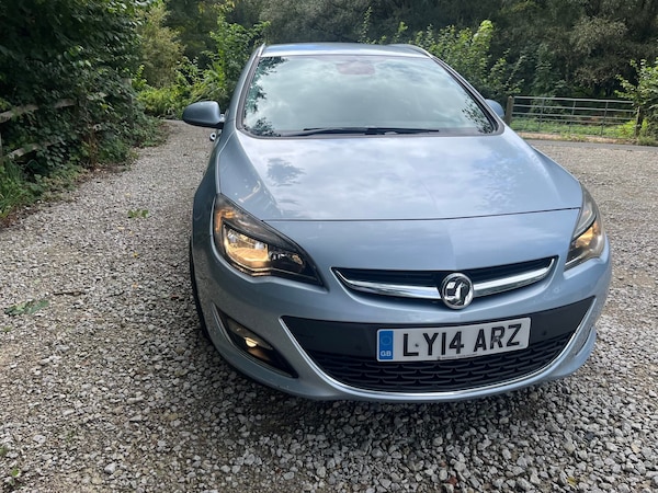 Used Vauxhall Astra 2014 for sale - 75730259: Photo 1
