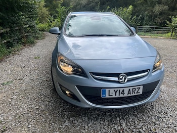 Vauxhall - Astra