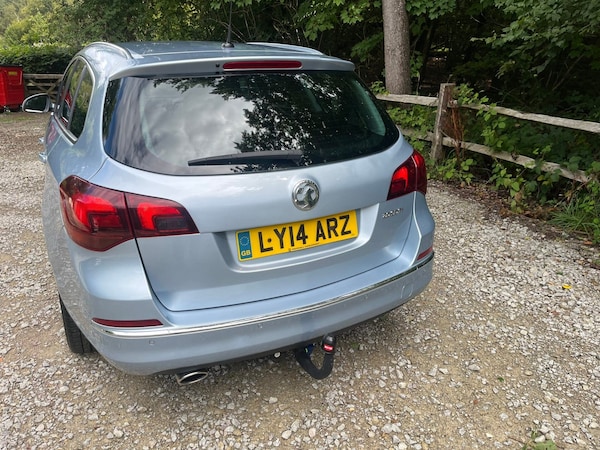 Used Vauxhall Astra 2014 for sale - 75730259: Photo 2