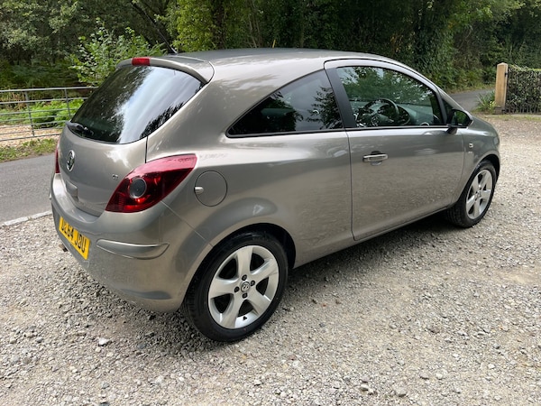 Used Vauxhall Corsa 2015 for sale - 76037341: Photo 5