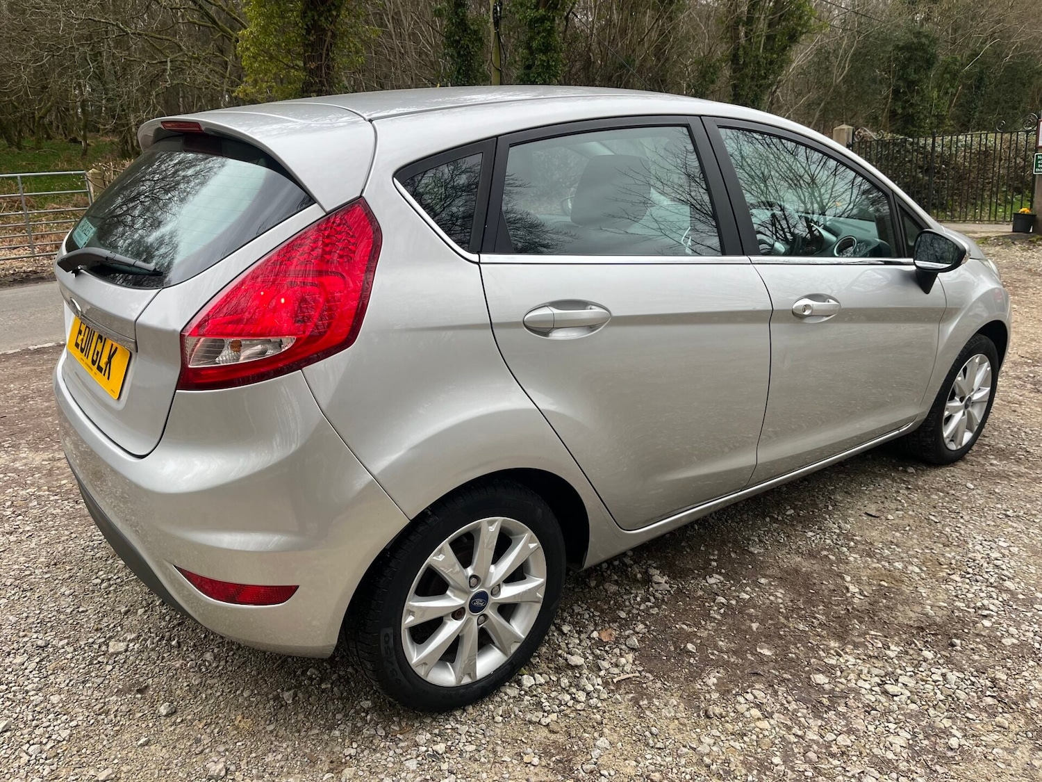 Used Ford Fiesta 2011 for sale - 77945557: Photo 5