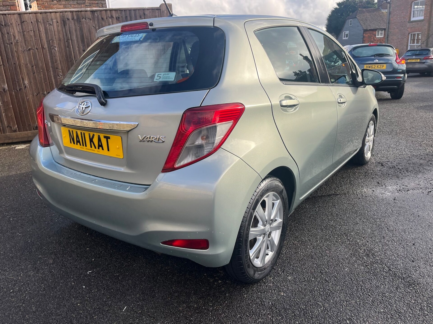 Used Toyota Yaris 2012 for sale - 77226195: Photo 3