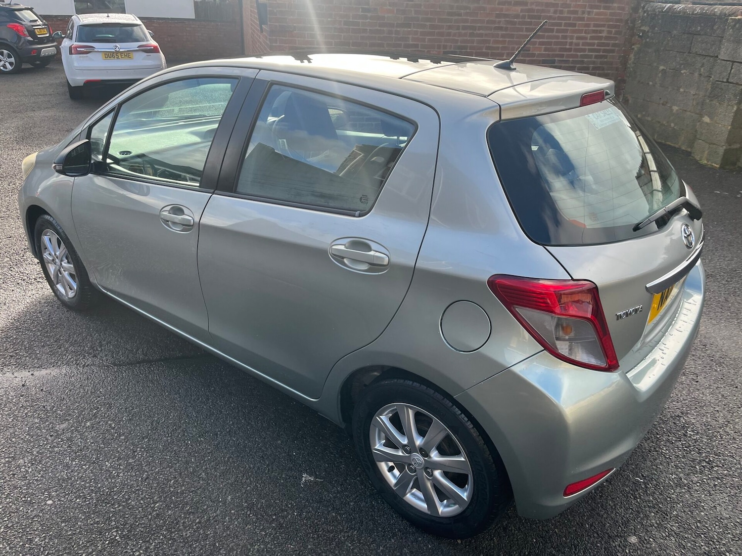 Used Toyota Yaris 2012 for sale - 77226195: Photo 5