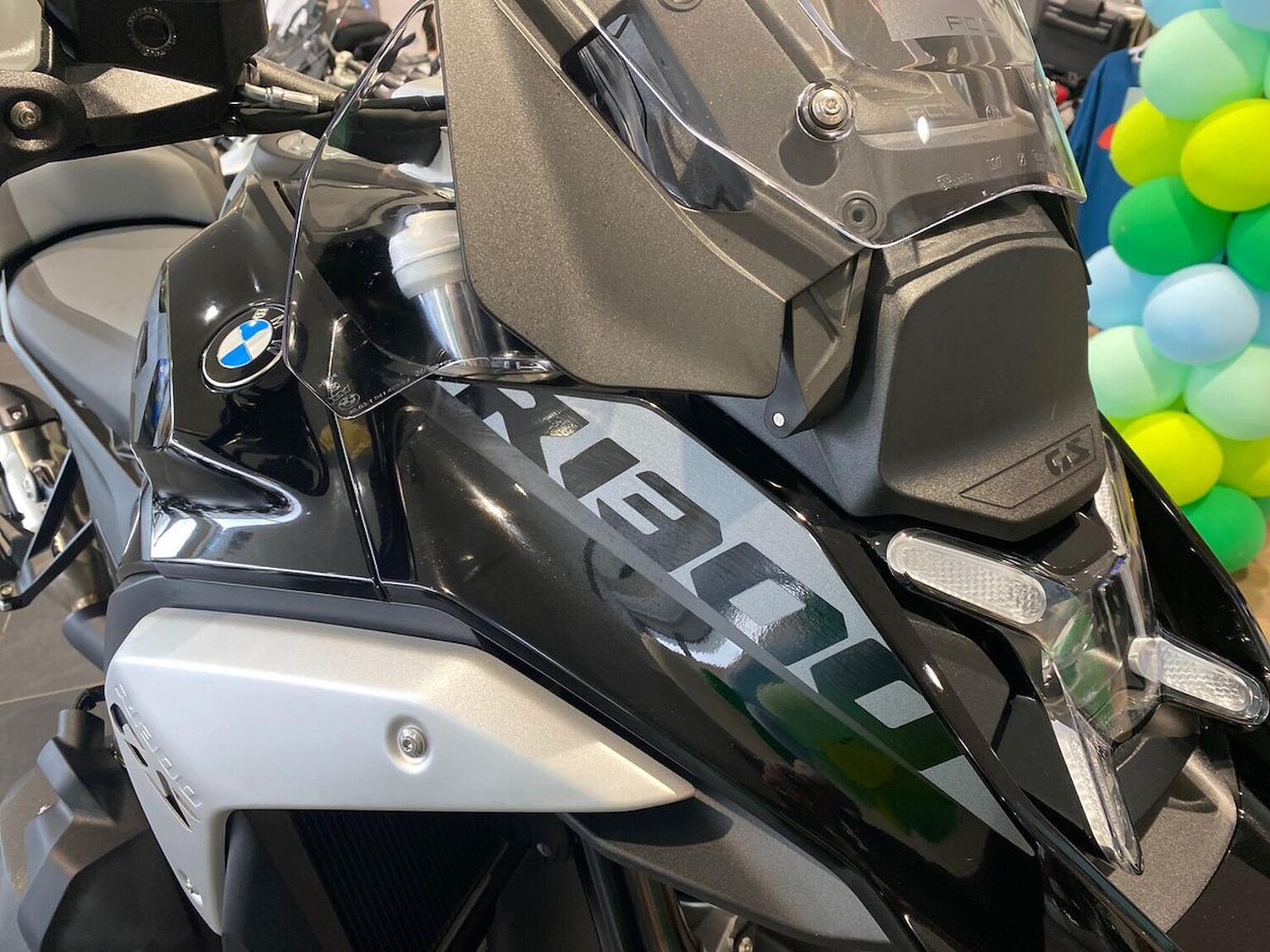 BMW R1300