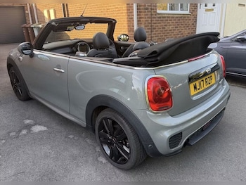 Used MINI Convertible 2017 for sale - 79534805: Photo