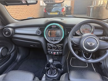Used MINI Convertible 2017 for sale - 79534805: Photo