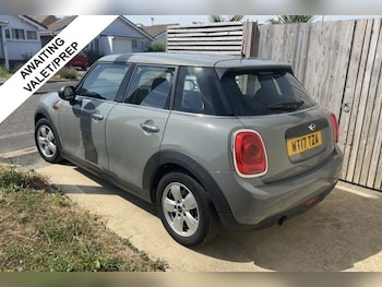 Used MINI Hatch 2017 for sale - 79462647: Photo