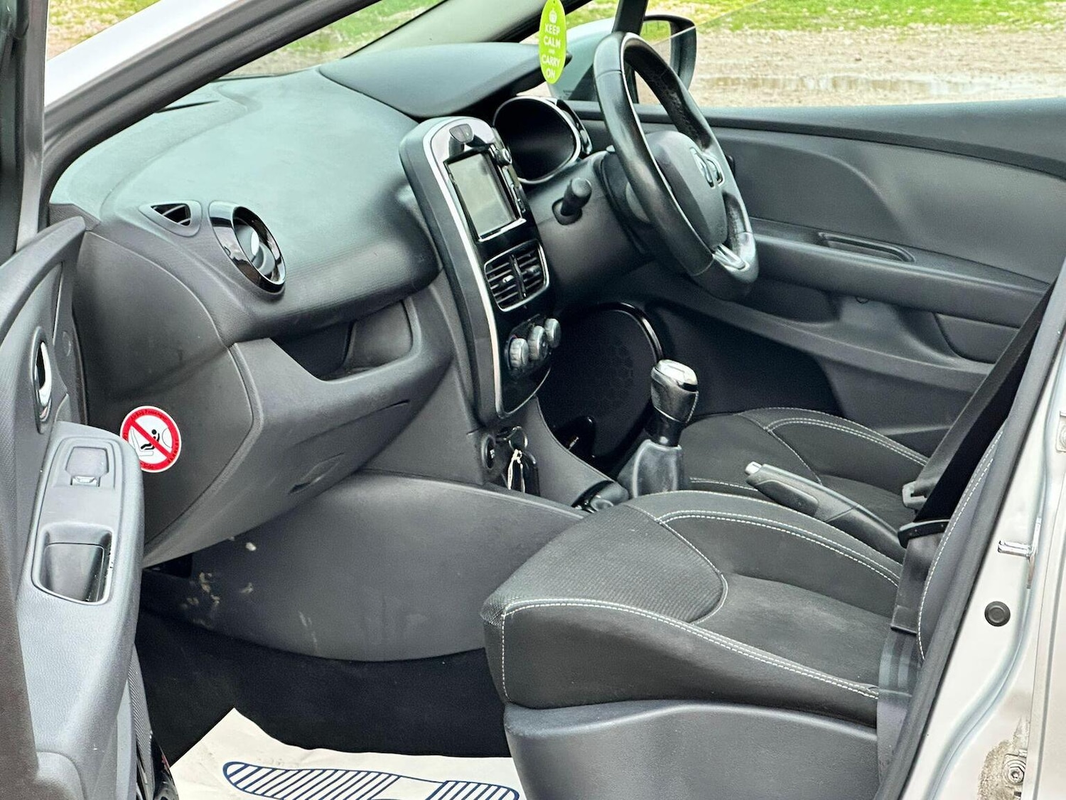 Used Renault Clio 2017 for sale - 77173139: Photo 32