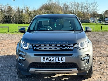Used Land Rover Discovery Sport 2015 for sale - 76769887: Photo