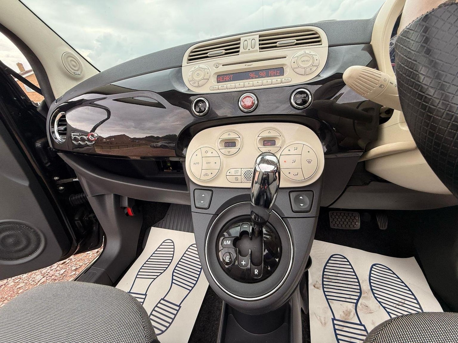 Used Fiat 500C 2010 for sale - 76794561: Photo 17