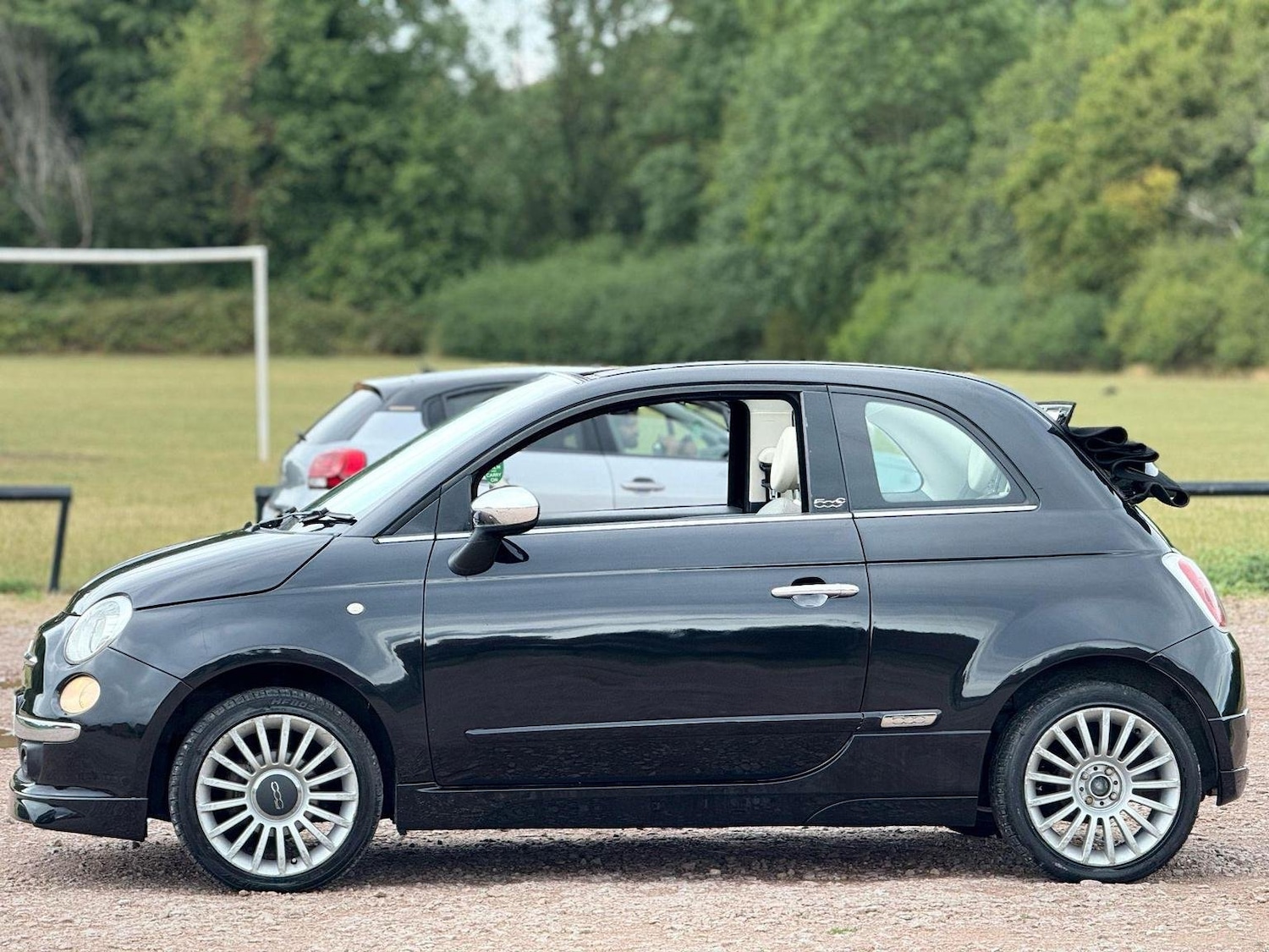 Used Fiat 500C 2010 for sale - 76794561: Photo 4