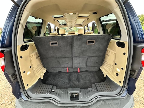 Used Ford Galaxy 2011 for sale - 76262991: Photo 34