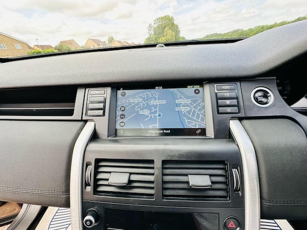 Used Land Rover Discovery Sport 2015 for sale - 75438100: Photo 24
