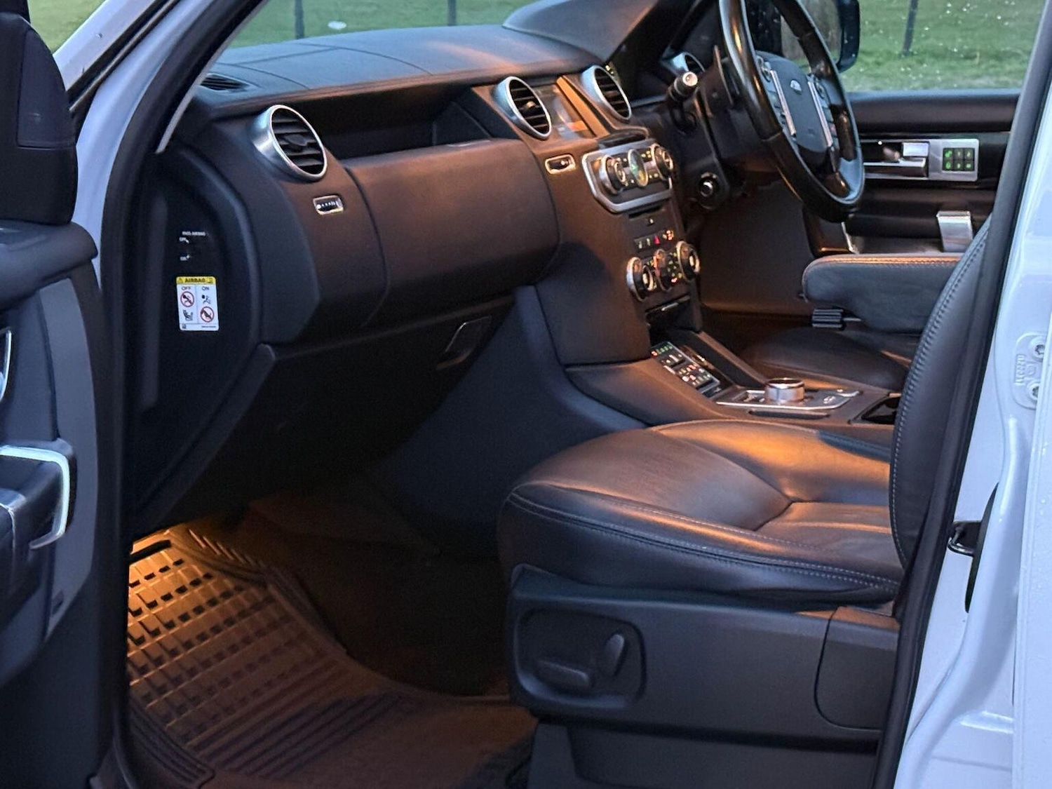 Used Land Rover Discovery 2015 for sale - 77385221: Photo 31