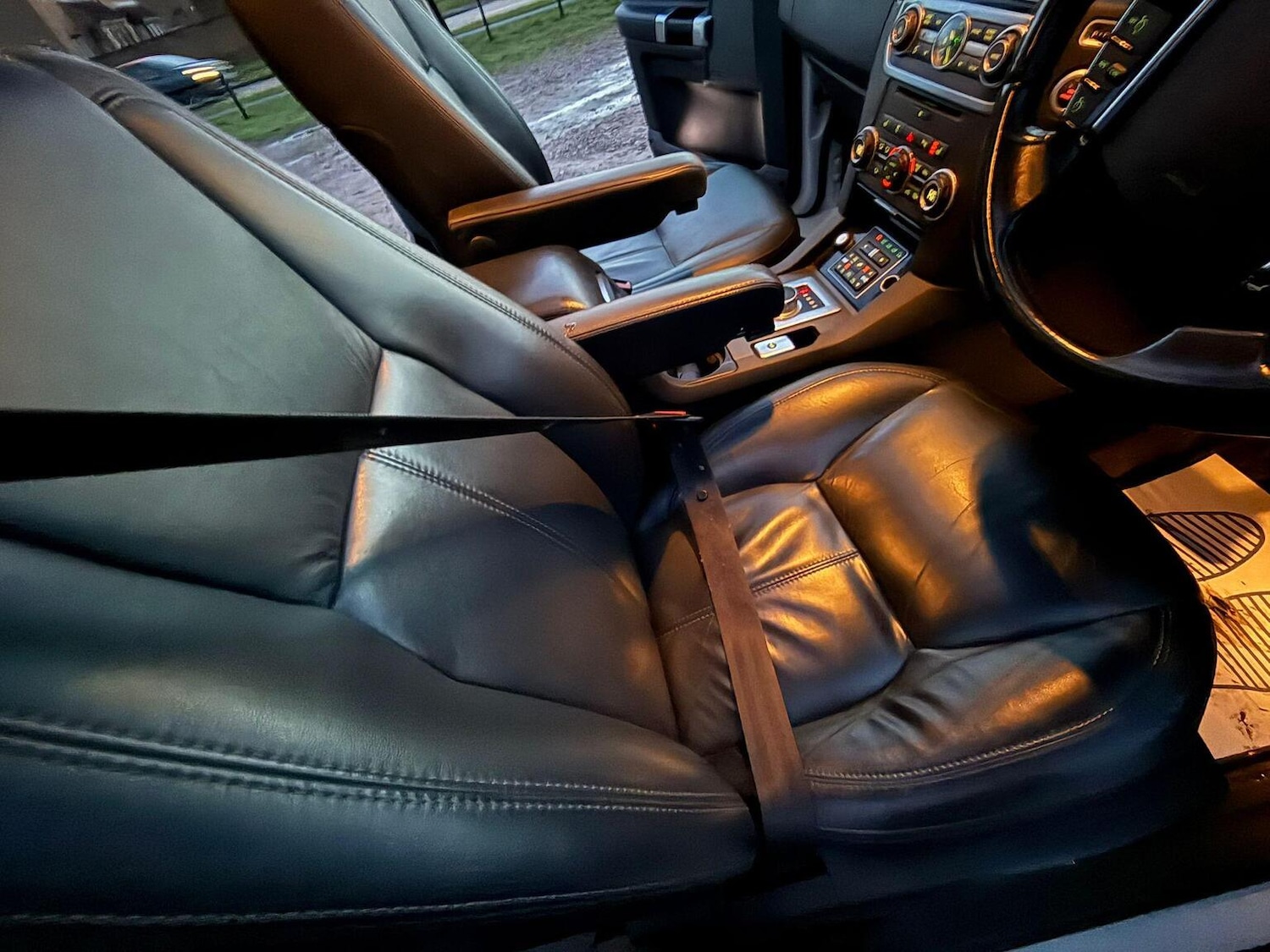 Used Land Rover Discovery 2015 for sale - 77385221: Photo 34