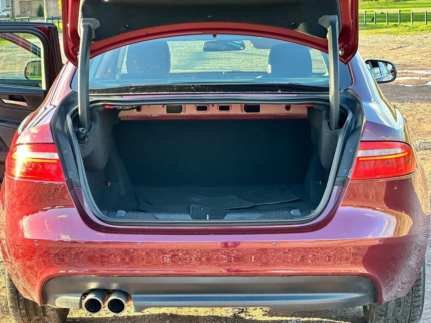 Used Jaguar XE 2016 for sale - 76769753: Photo 29