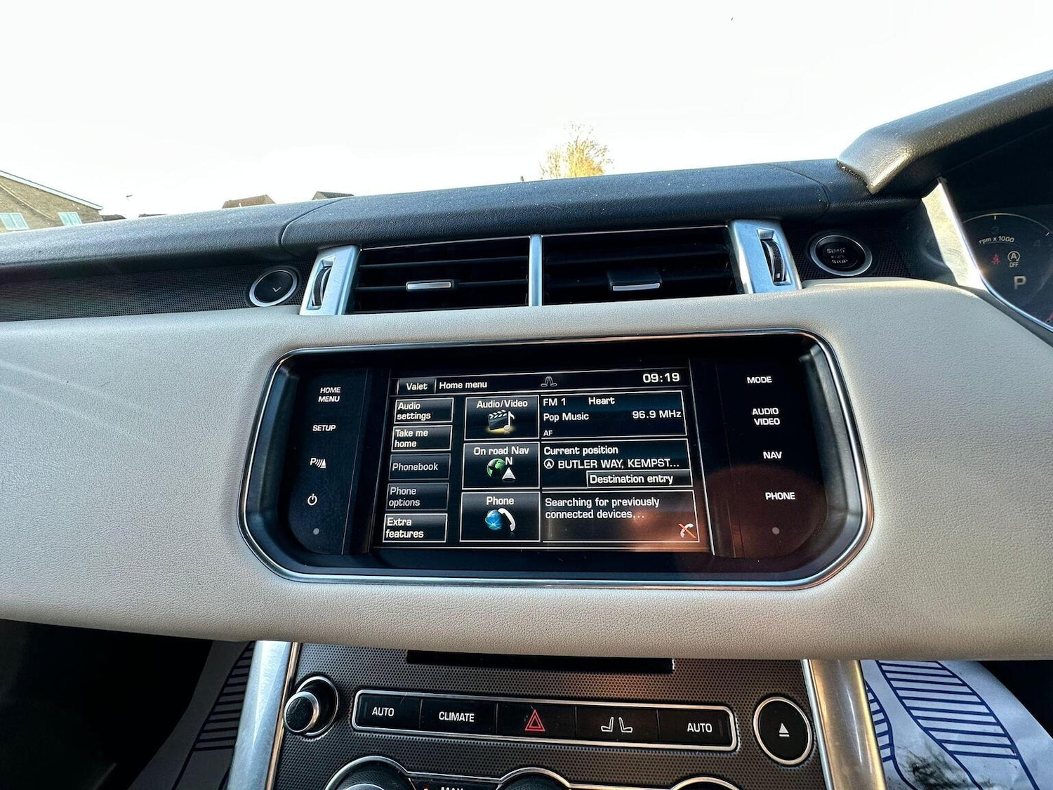 Used Land Rover Range Rover Sport 2015 for sale - 77173174: Photo 24