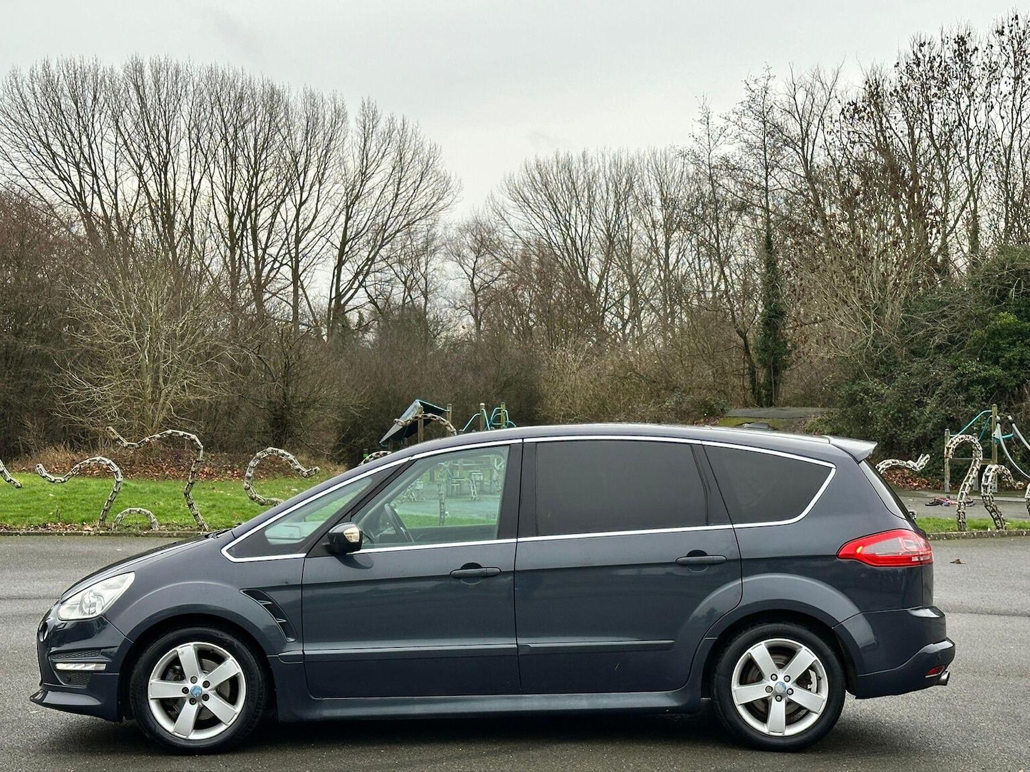 Used Ford S-Max 2011 for sale - 77357373: Photo 9