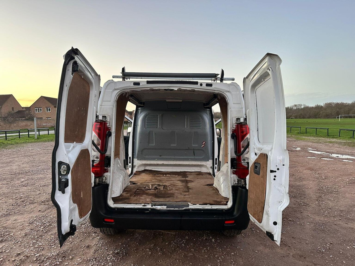 Used Peugeot Expert 2016 for sale - 76951097: Photo 21