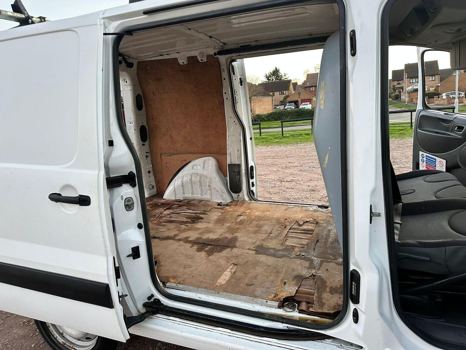 Used Peugeot Expert 2016 for sale - 76951097: Photo 23