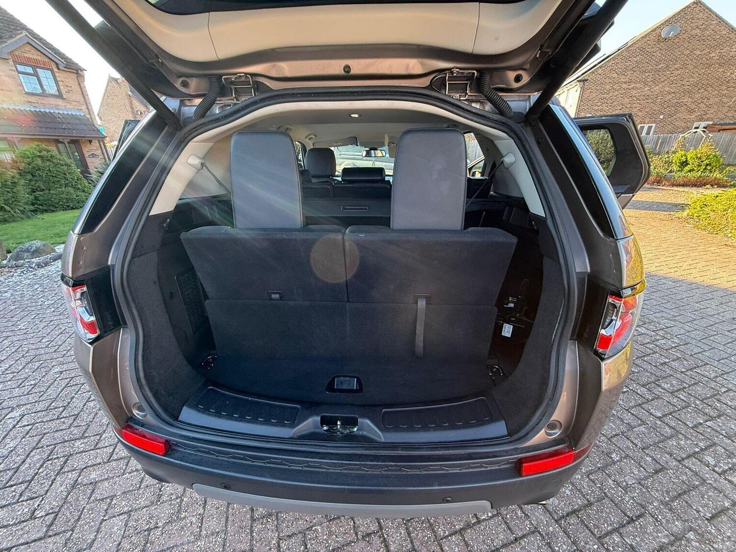 Used Land Rover Discovery Sport 2015 for sale - 77968769: Photo 32