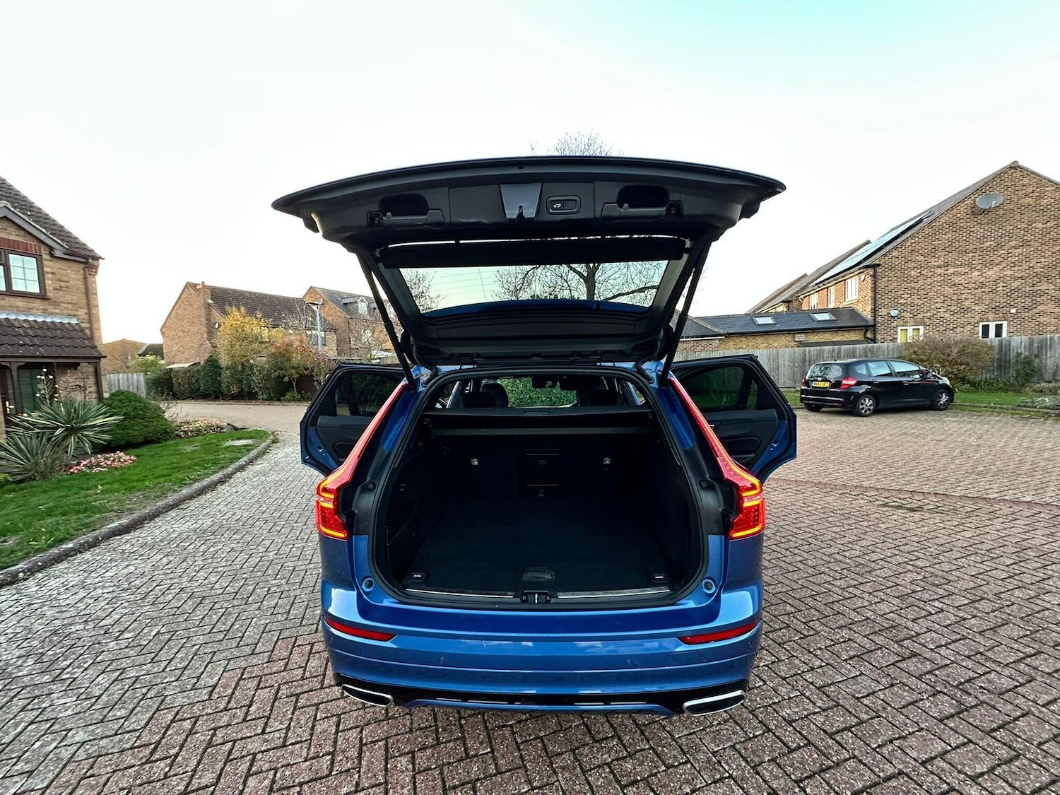 Used Volvo XC60 2018 for sale - 77173047: Photo 32