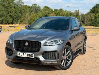 Used Jaguar F-Pace 2019 for sale - 79311516: Photo