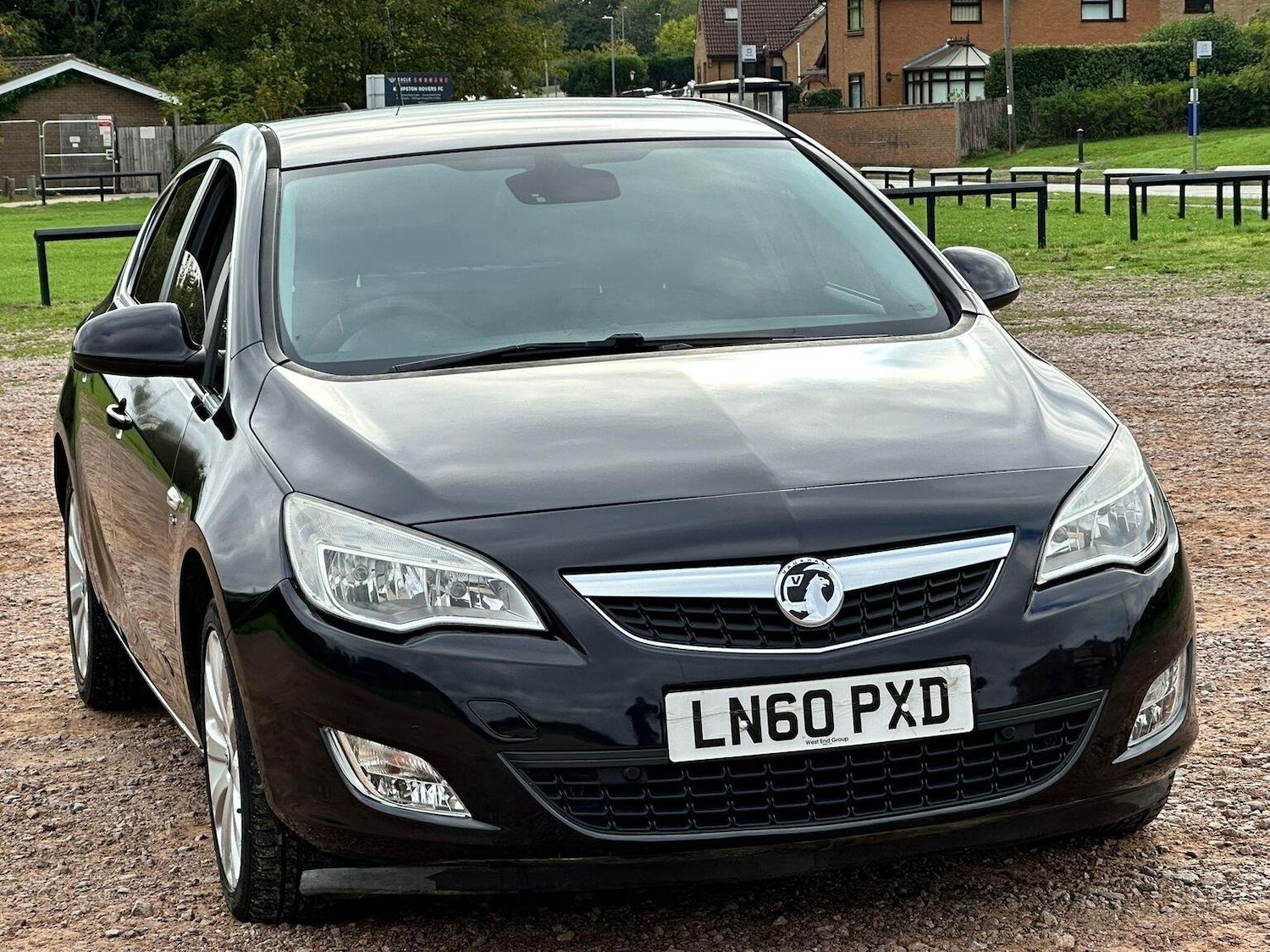Used Vauxhall Astra 2010 for sale - 76225218: Photo 1