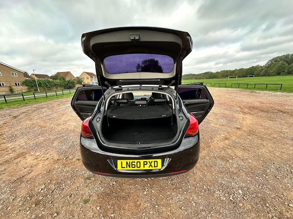 Used Vauxhall Astra 2010 for sale - 76225218: Photo 27