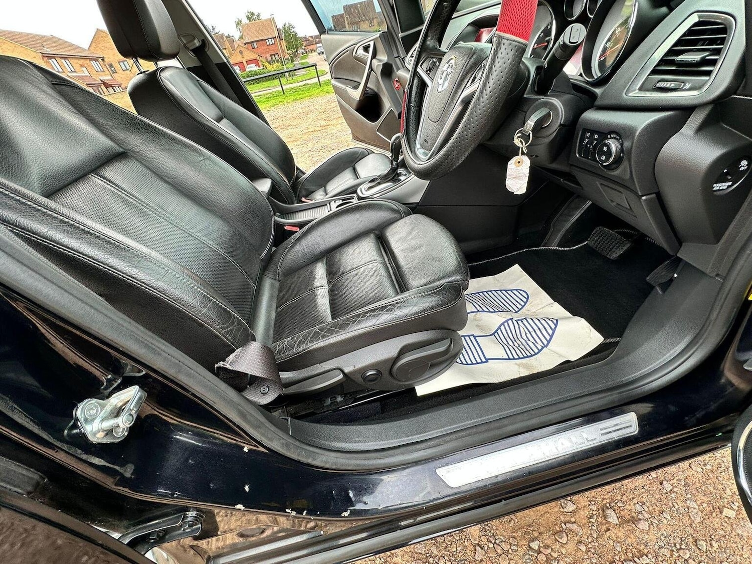 Used Vauxhall Astra 2010 for sale - 76225218: Photo 32