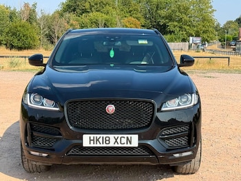 Used Jaguar F-Pace 2018 for sale - 79311479: Photo