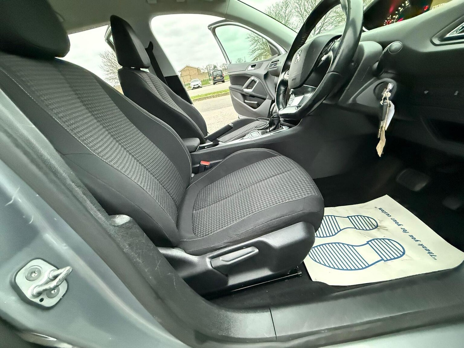 Used Peugeot 308 2017 for sale - 77643752: Photo 17