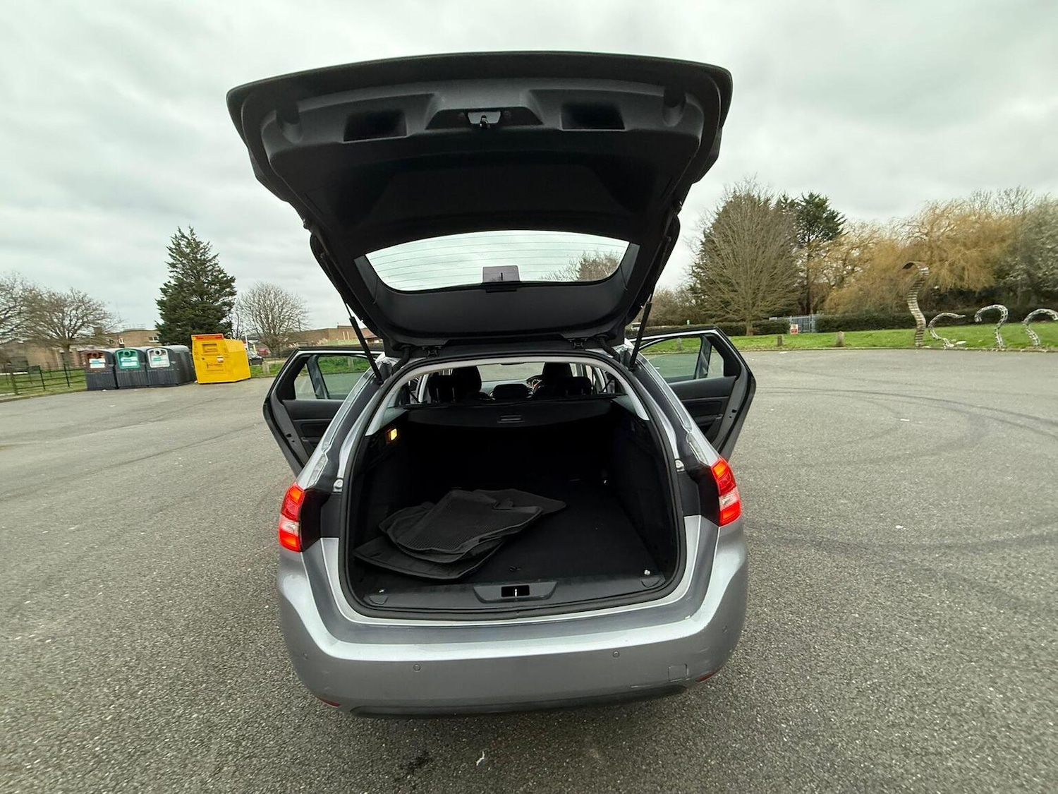 Used Peugeot 308 2017 for sale - 77643752: Photo 33