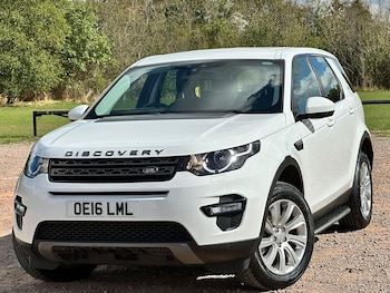 Used Land Rover Discovery Sport 2016 for sale - 76005629: Photo