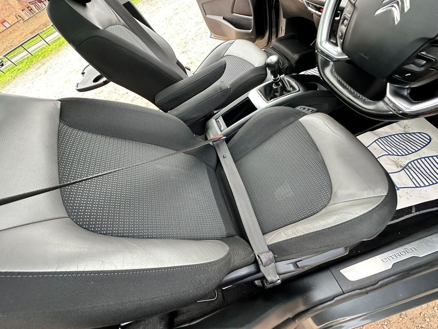 Used Citroen C4 Picasso 2015 for sale - 76293268: Photo 32