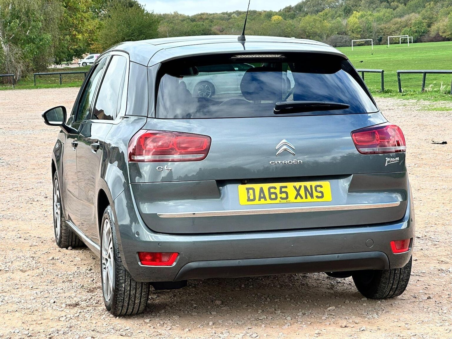 Used Citroen C4 Picasso 2015 for sale - 76293268: Photo 8