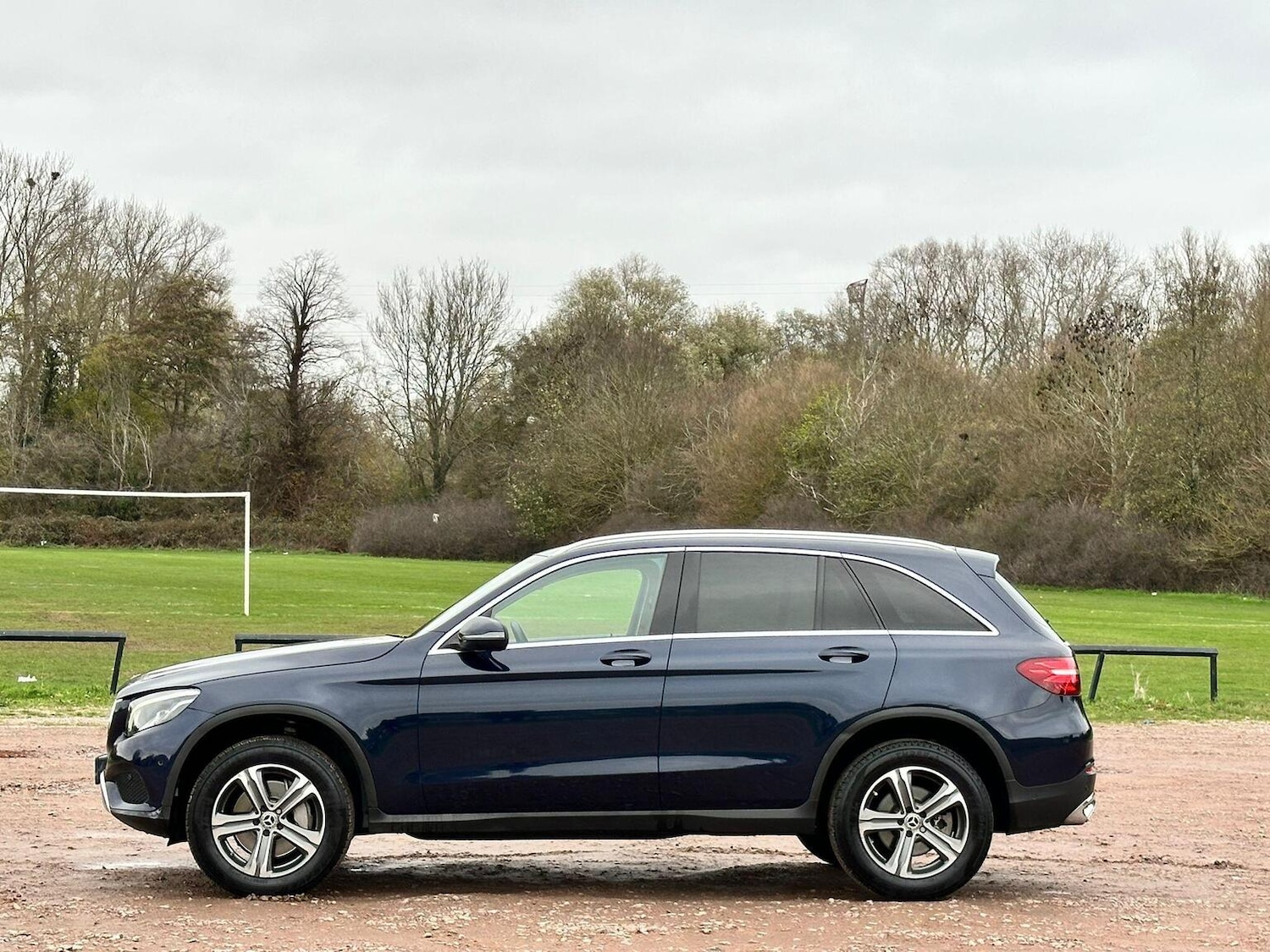 Used Mercedes-Benz GLC 2017 for sale - 76769711: Photo 4