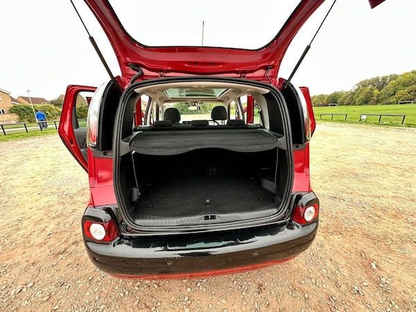 Used Citroen C3 Picasso 2016 for sale - 76293264: Photo 28