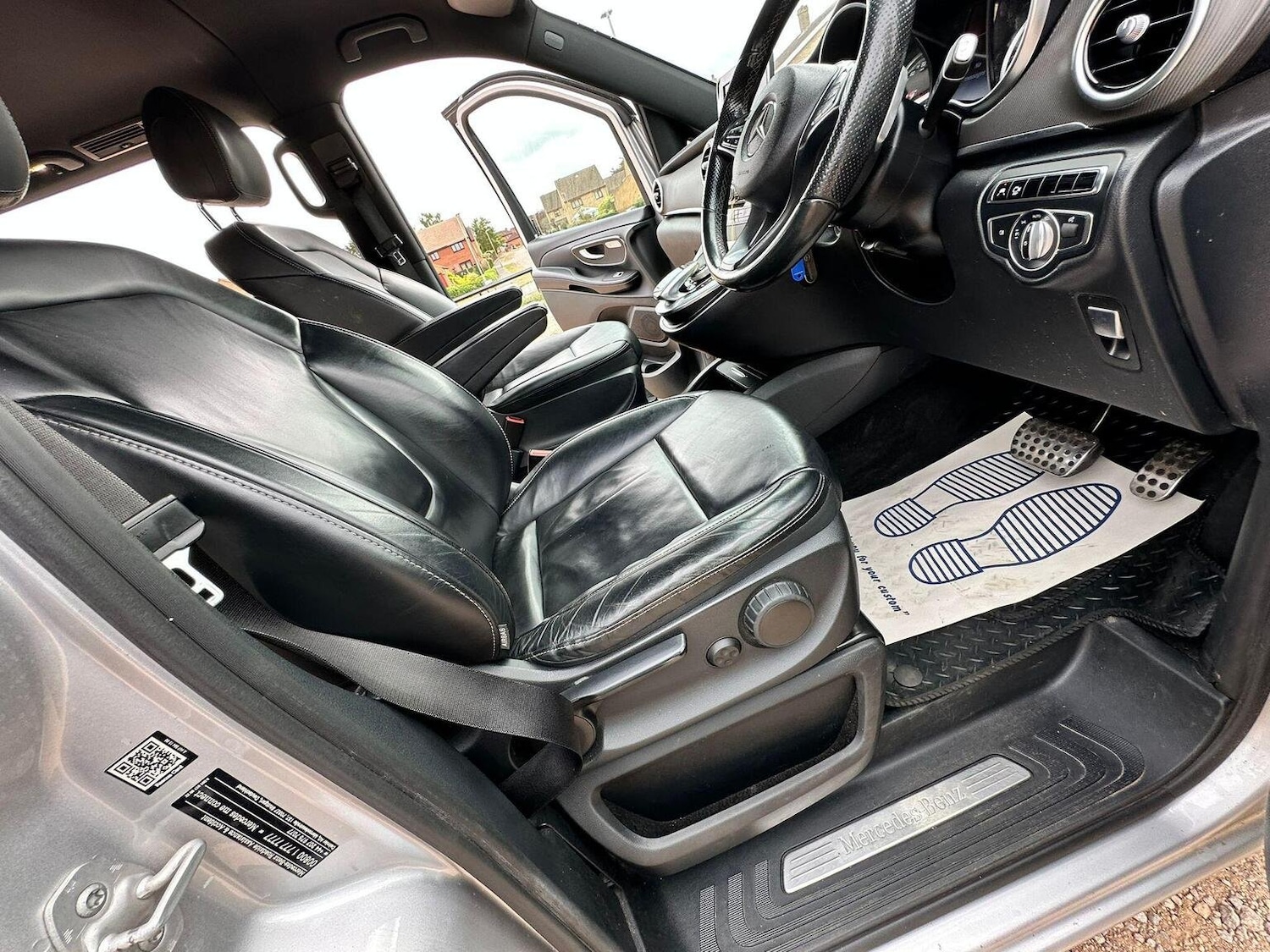 Used Mercedes-Benz V-Class 2017 for sale - 77173037: Photo 16