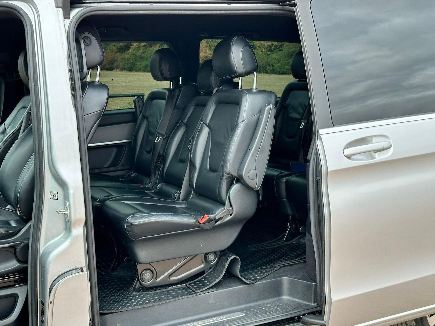 Used Mercedes-Benz V-Class 2017 for sale - 77173037: Photo 18