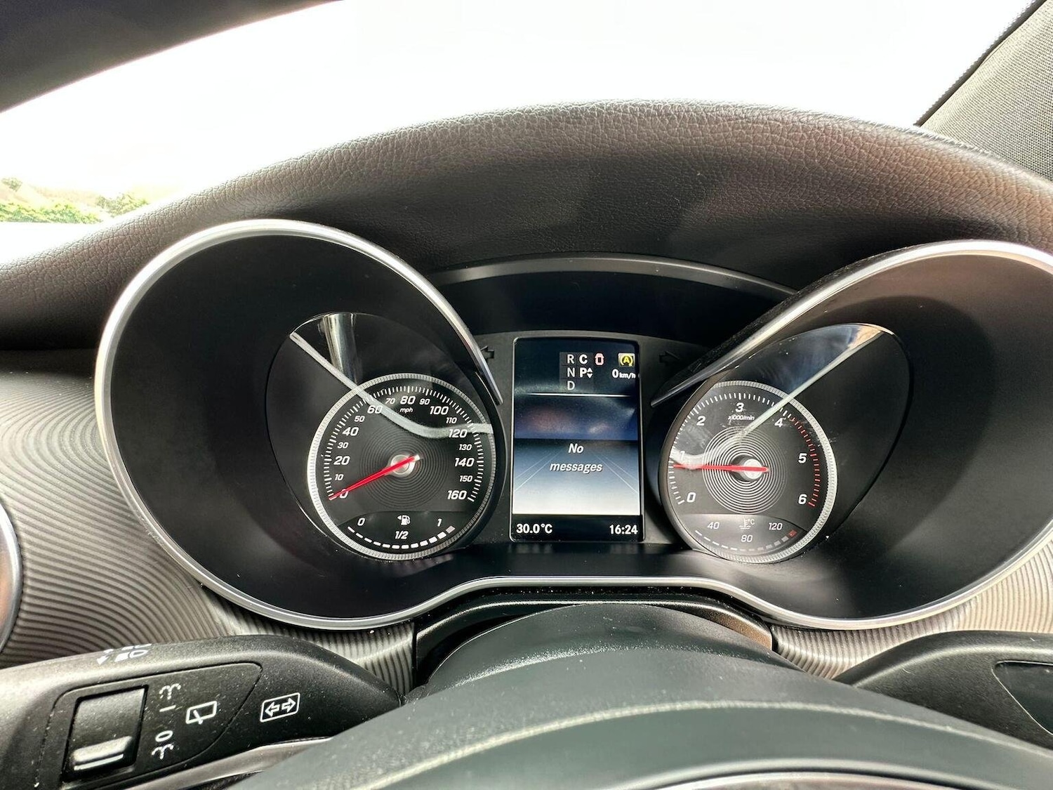 Used Mercedes-Benz V-Class 2017 for sale - 77173037: Photo 31