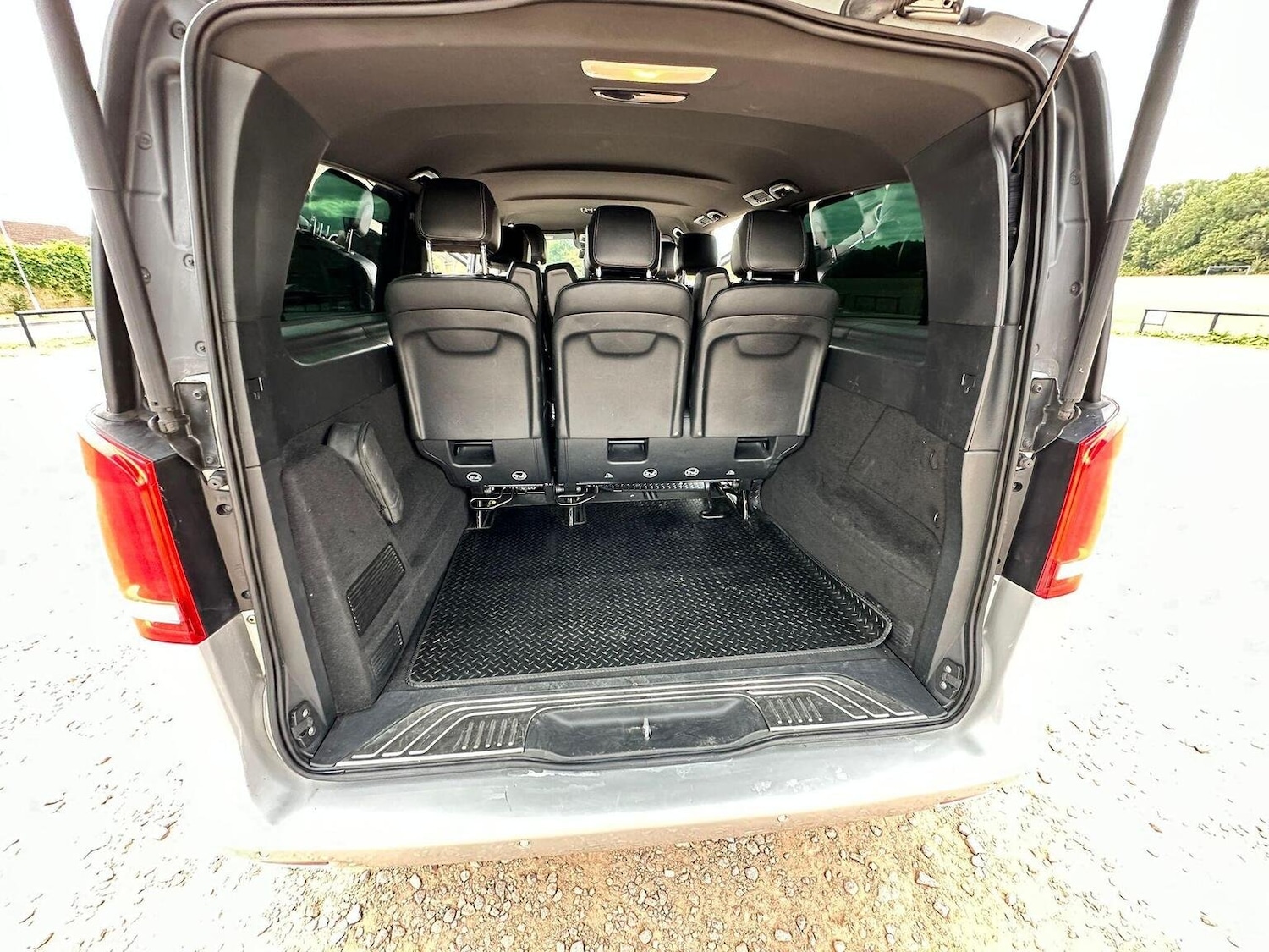 Used Mercedes-Benz V-Class 2017 for sale - 77173037: Photo 38