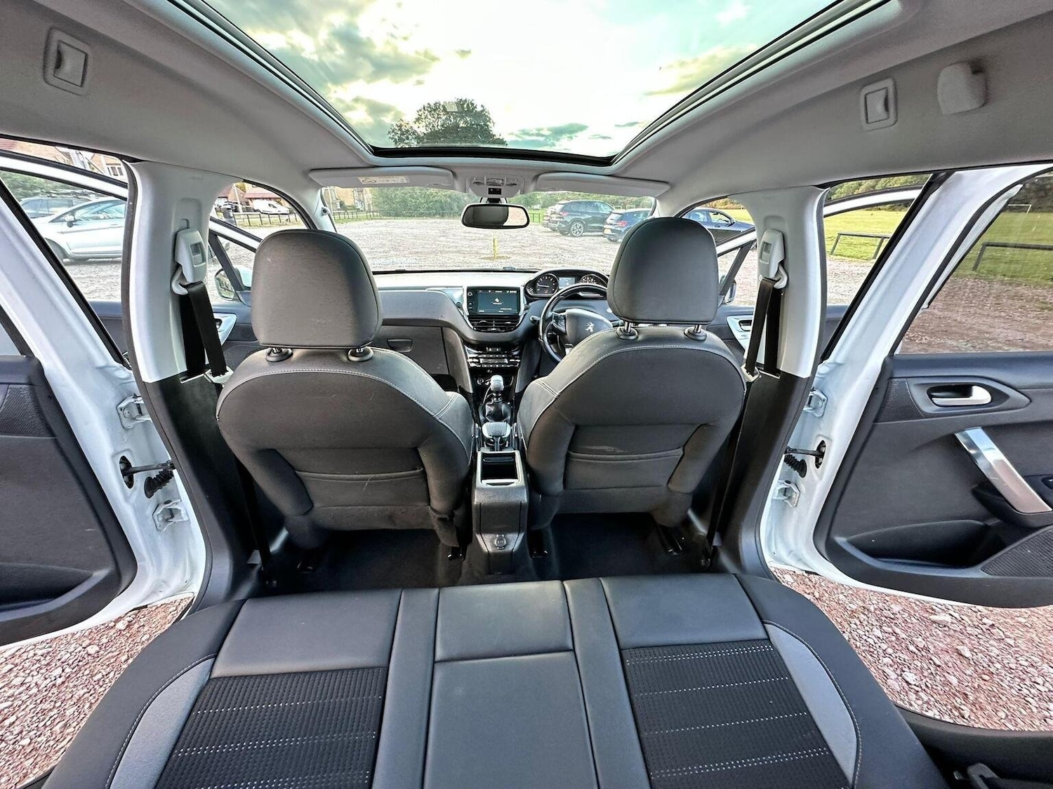 Used Peugeot 2008 2018 for sale - 76794316: Photo 23