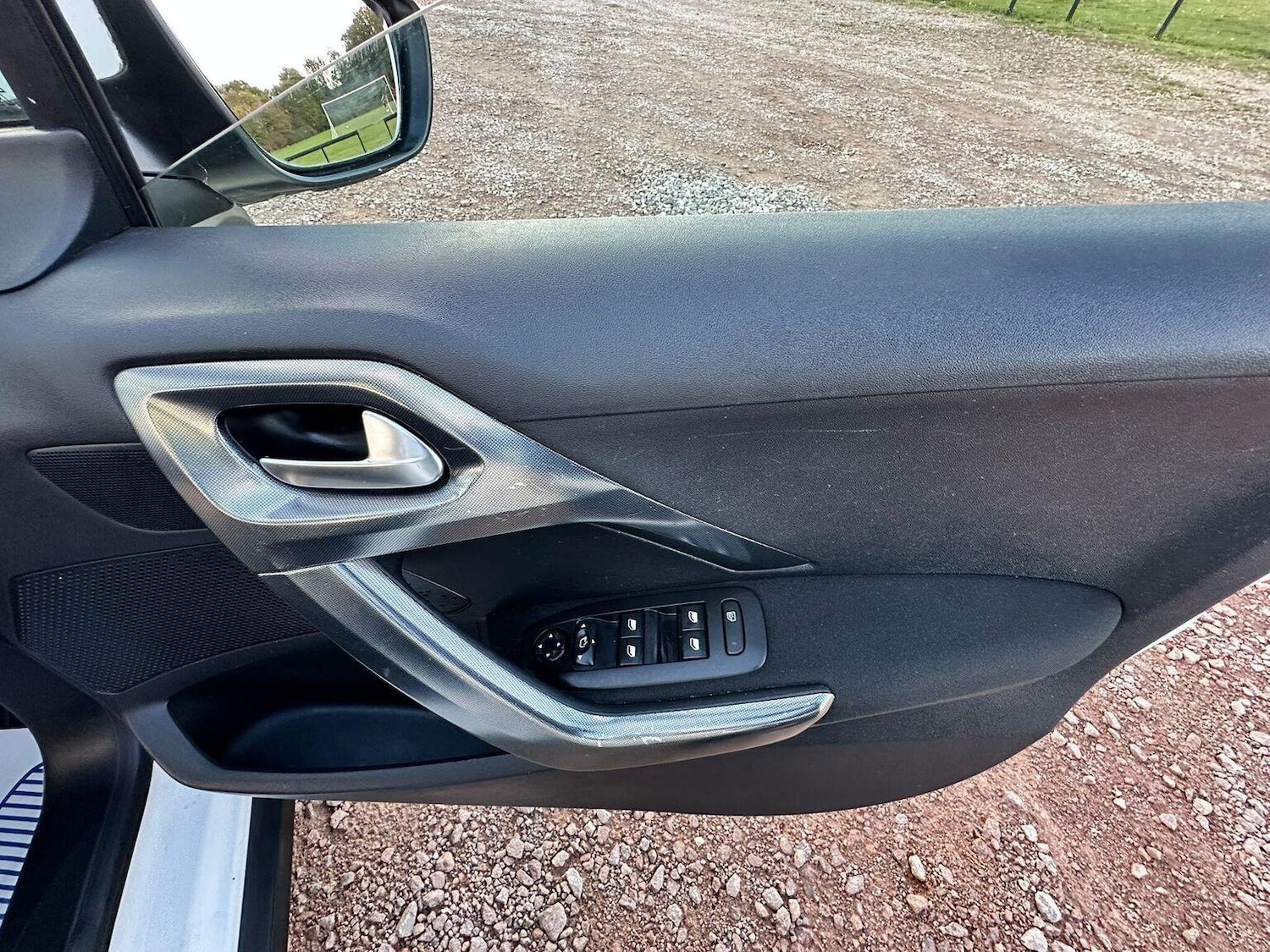 Used Peugeot 2008 2018 for sale - 76794316: Photo 27