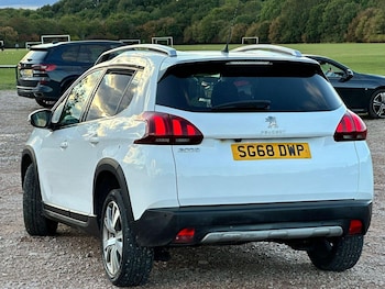 Used Peugeot 2008 2018 for sale - 76794316: Photo